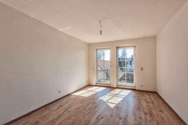 Schlafzimmer mit Zugang zu 2. Südbalkon