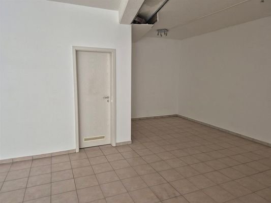 Verkaufsfläche hinten 3