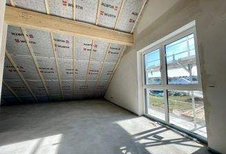 Hell und Großzügig