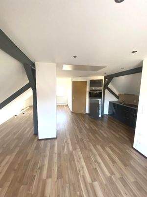 Wohnung DG mit Einbauküche