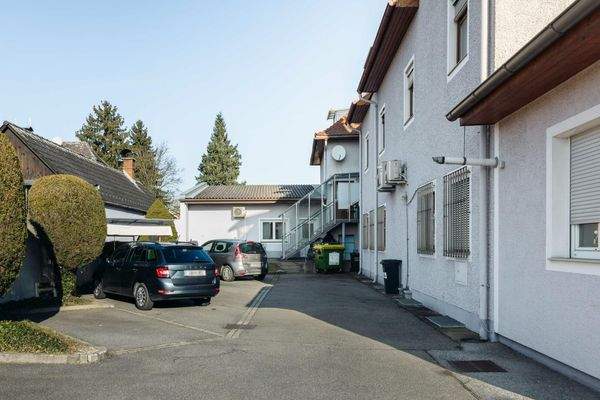 Neussl_Sparkassen_Gebäude_01 2024-7