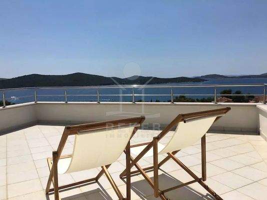 Ein unbezahlbarer Meerblick bietet sich Ihnen