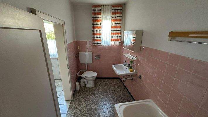 EG - Bad - Ansicht 1