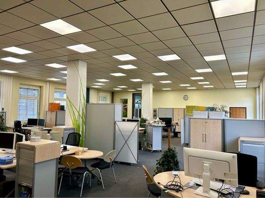 Großraumbüro im EG
