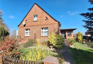 straßenseitige Ansicht 1748.jpg