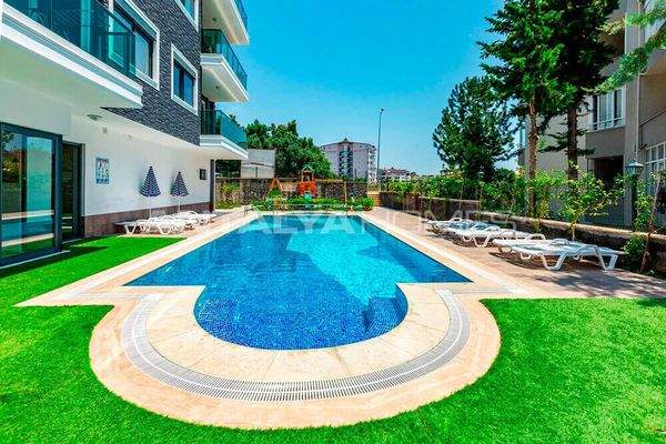 Furnished Property in a Complex 500 M from the Sea in Alanya