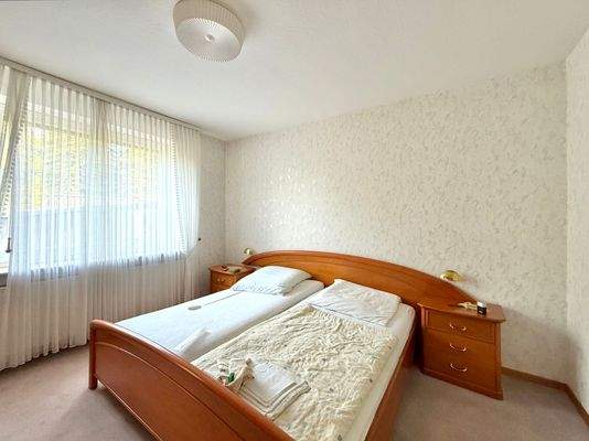 Schlafzimmer EG (W1)