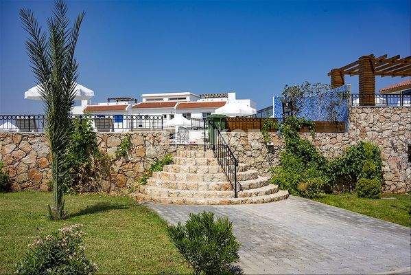 Flat Near the Sea in a Well-Developed Project with Pool in Girne