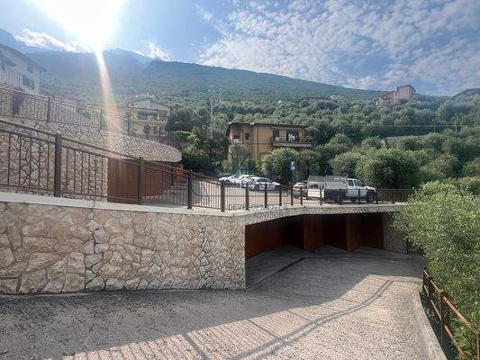 Historisches Gebäude mit 7 Luxusapartments und Pool in Brenzone sul Garda - Gardasee