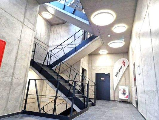 Blick 6 ins Treppenhaus