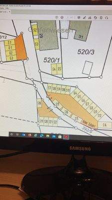 Stellplätze und Garagenanlage