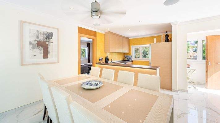 Photo: Villa in Marbella East