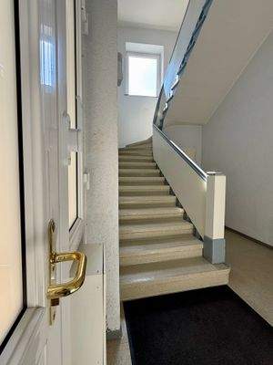 Treppenhaus unten.jpg