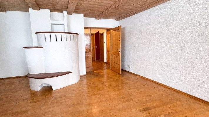 Wohnzimmer und Kachelofen