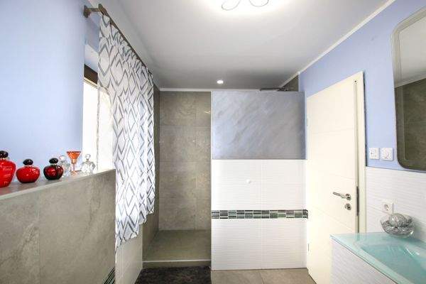 Neuhofen-Fröbelstr. - 15