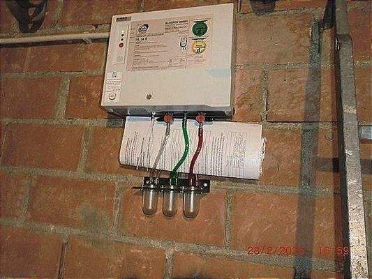 elektronischer Vakuumleckanzeiger