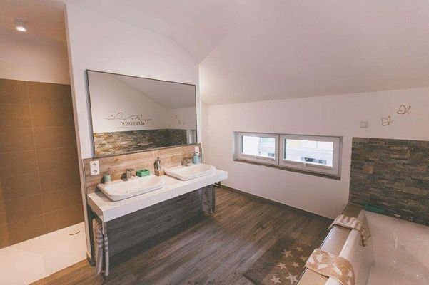 Badezimmer 1 - Ansicht 2