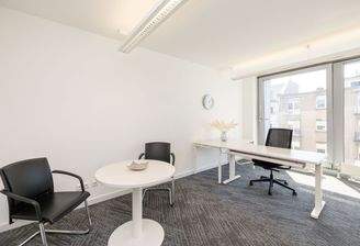 Regus Konigsallee 92a 1426 Dusseldorf Germany Smal