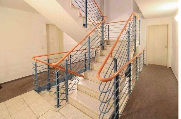 06 Hausflur_Treppenhaus