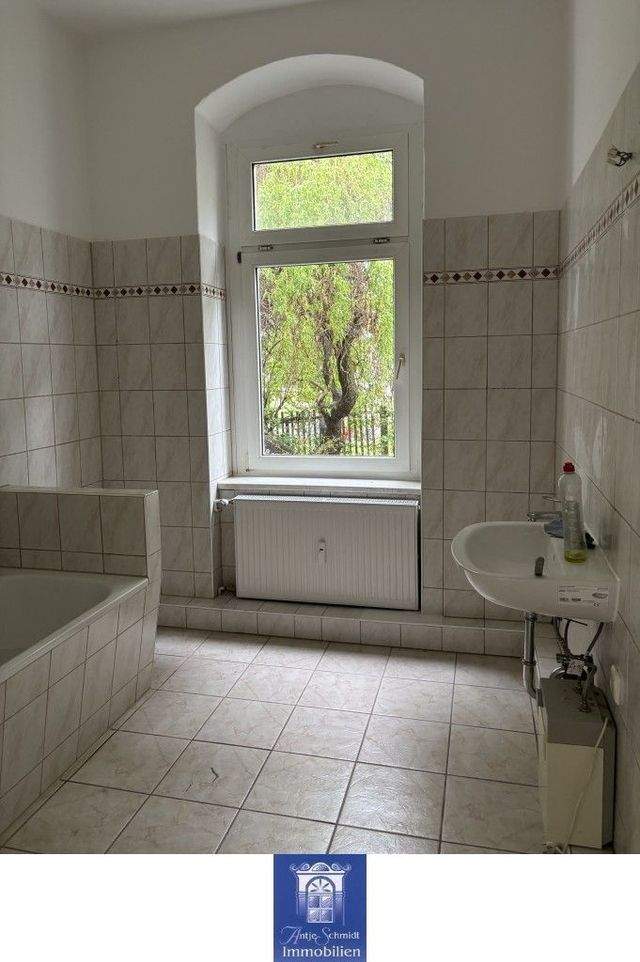 Eindrucksvolle Familienwohnung mit Wintergarten und Balkon in elbnaher Umgebung! - Foto 4