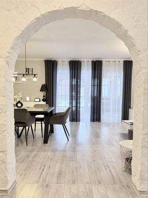 Blick aus Diele in Wohn-Esszim