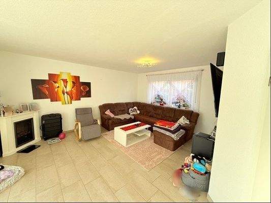 Wohn-/Esszimmer, DHH vorne