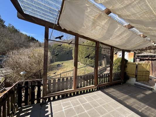 Terrasse über der Garage