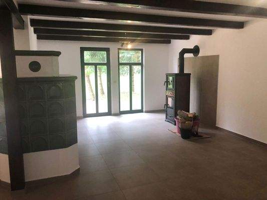 Wohnzimmer mit Kaminofen