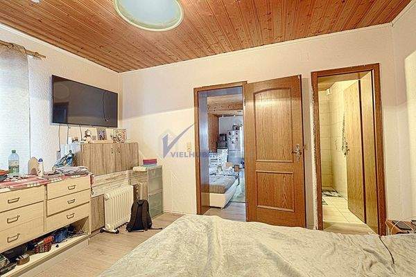 12_Schlafzimmer (WHG 4)