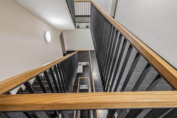 Blick ins Treppenhaus