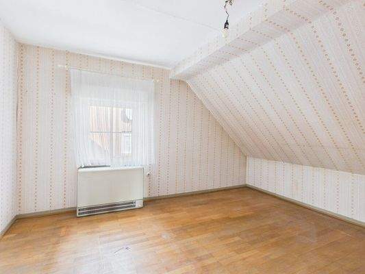 CAM04303G0-PR0097-STILL015