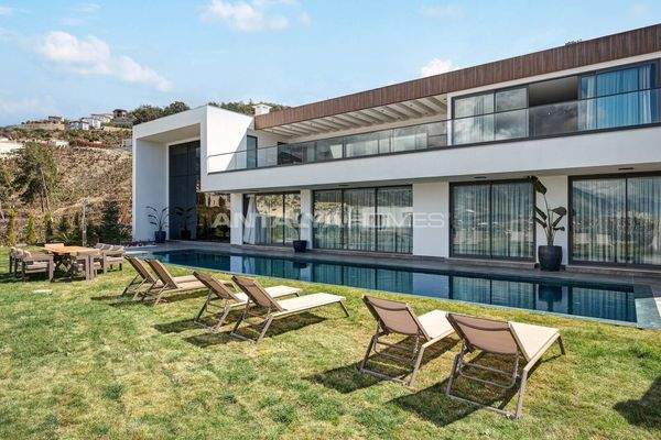 Houses with Private Pools Close to the Sea in Alanya Kargıcak