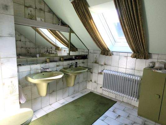 Blick ins Badezimmer