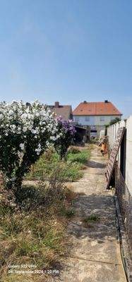 Weg im Vorgarten.jpg