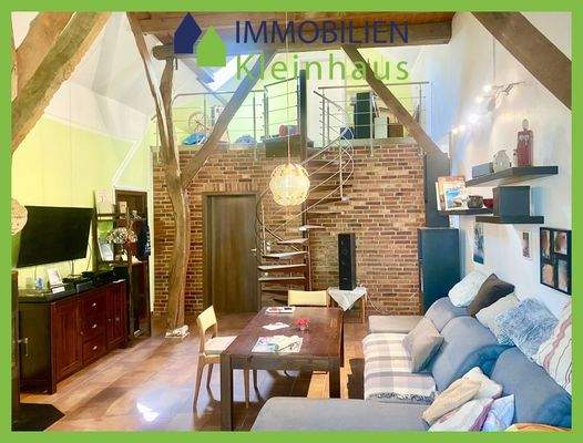 Offene Galerie, Wohnzimmer mit Kamin