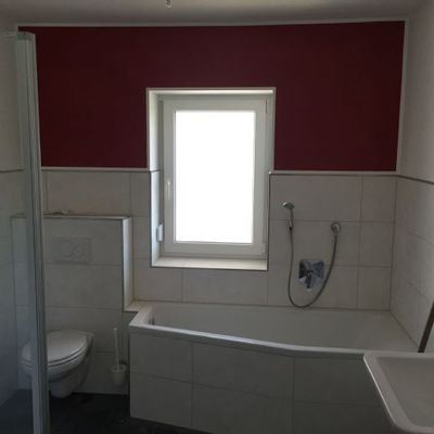 Bild 4  Badezimmer mit Wanne