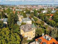 33786115_226795514_m