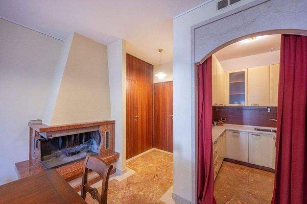 Tecnocasa Garda 0371.jpg