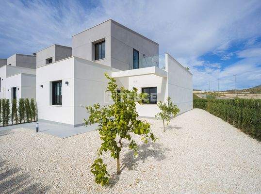 Townhouses with Unparalleled Golf Course Views in Murcia