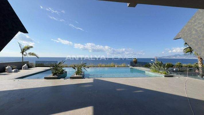 Chic Properties in the 5-Star Hotel Concept Complex in Alanya