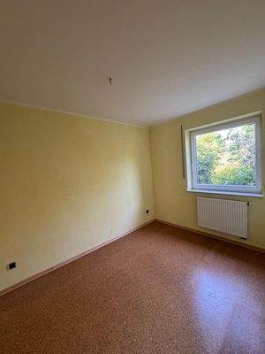 EG Schlaf/Bürozimmer 1