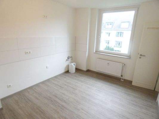 Wohnküche mit Vorratskammer