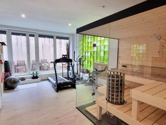 Freizeitbereich mit Sauna, UG