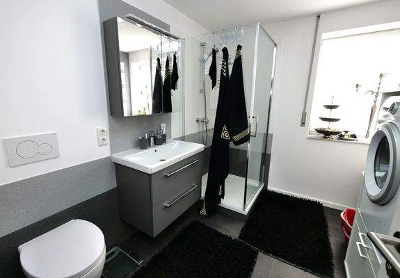 Whg. 1 Vorderhaus 1.OG