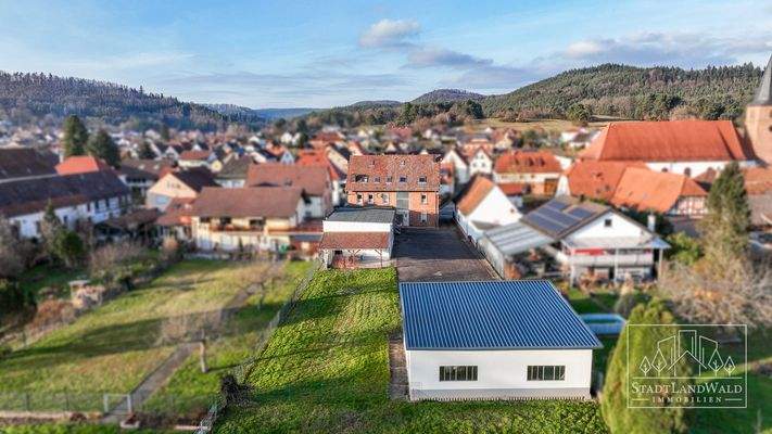 Übersicht von Garten aus