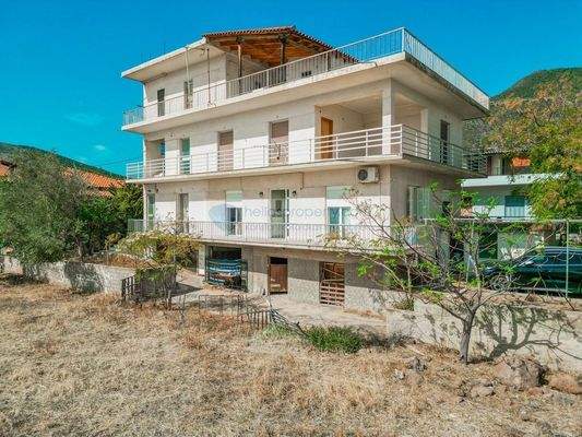 39de0bad20704056827ea7b2ef94c2fe-original