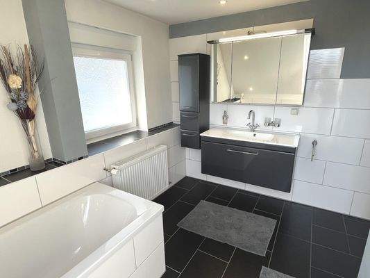 Das modernisierte Tageslichtbadezimmer