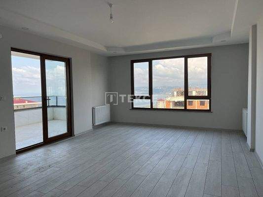 Apartments with Multiple Kitchen Types in Yalıncak Trabzon