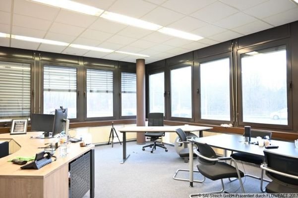 Eckbüro
