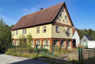 Front- und Seitenansicht